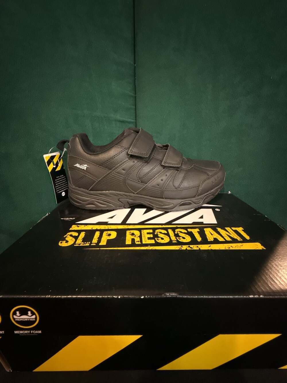 Avia Avi-Union II Strap Slip Resistant Men's Work Sneakers, Black, 4E Wide